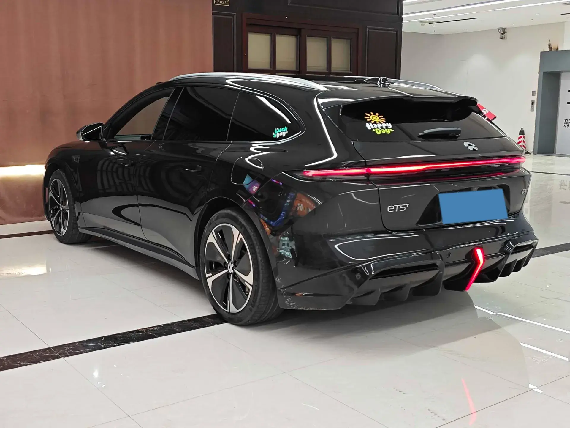 2024 NIO ET5T thumbnail 3