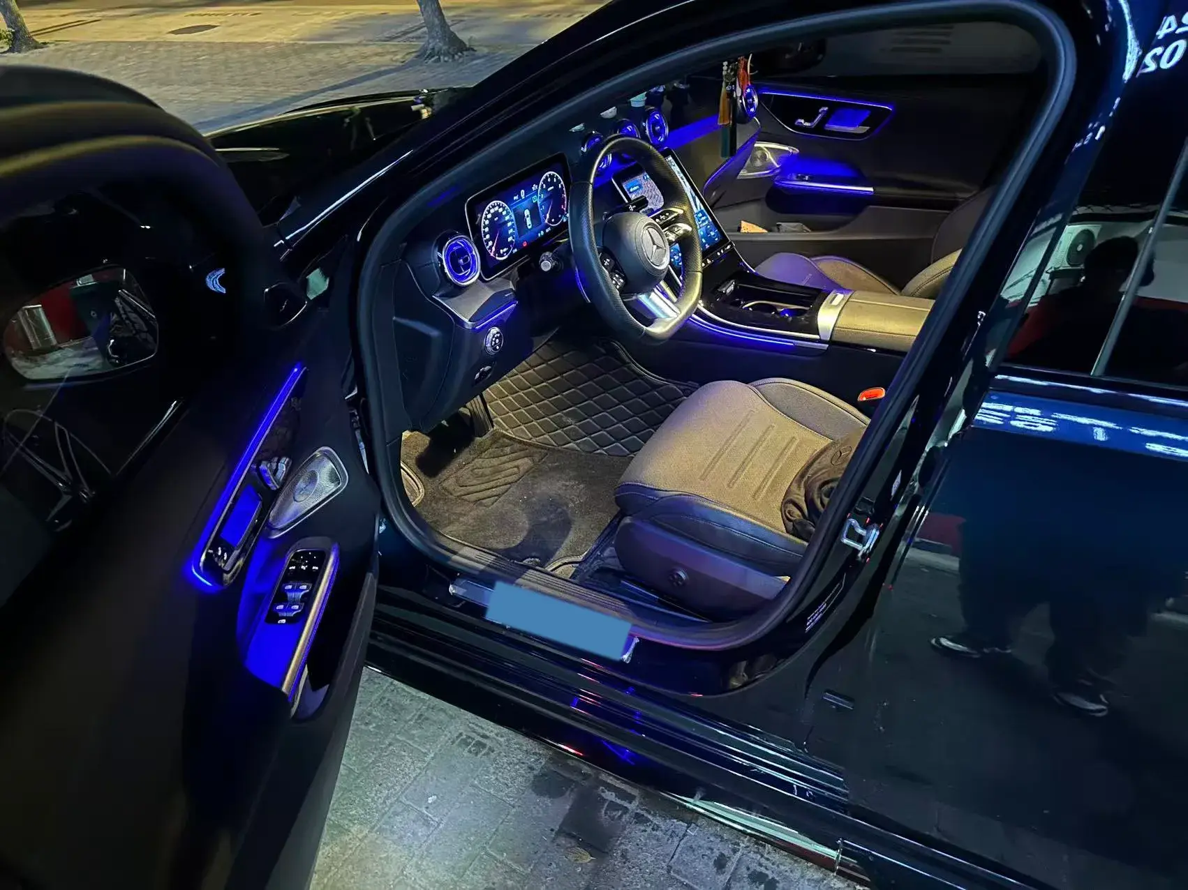 2023 MERCEDES-BENZ C thumbnail 3