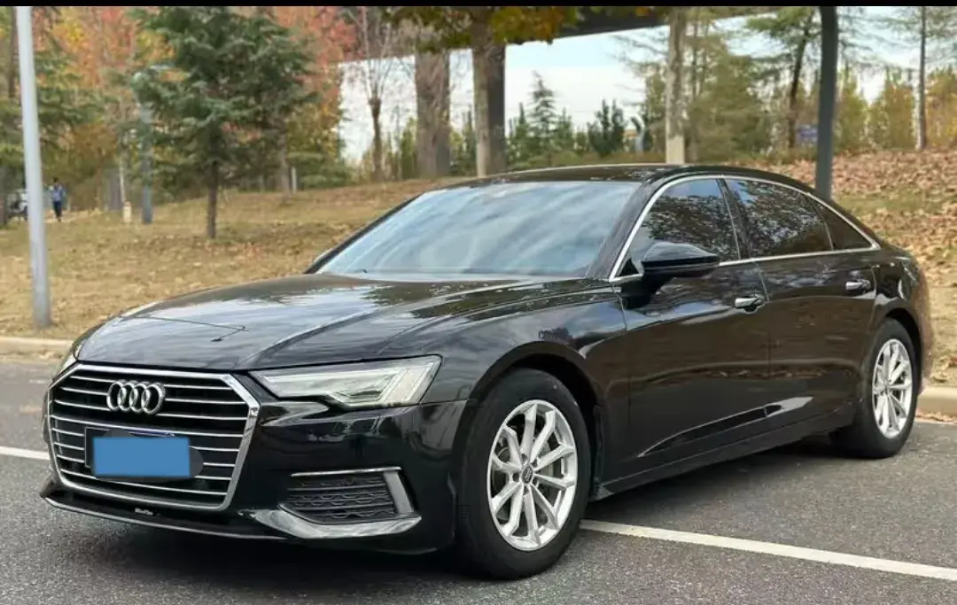 2023 AUDI A6L view 1
