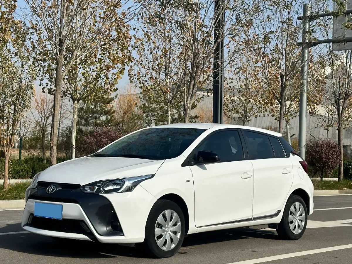 2017 Toyota Yaris L 1.5L 107HP L4 CVT