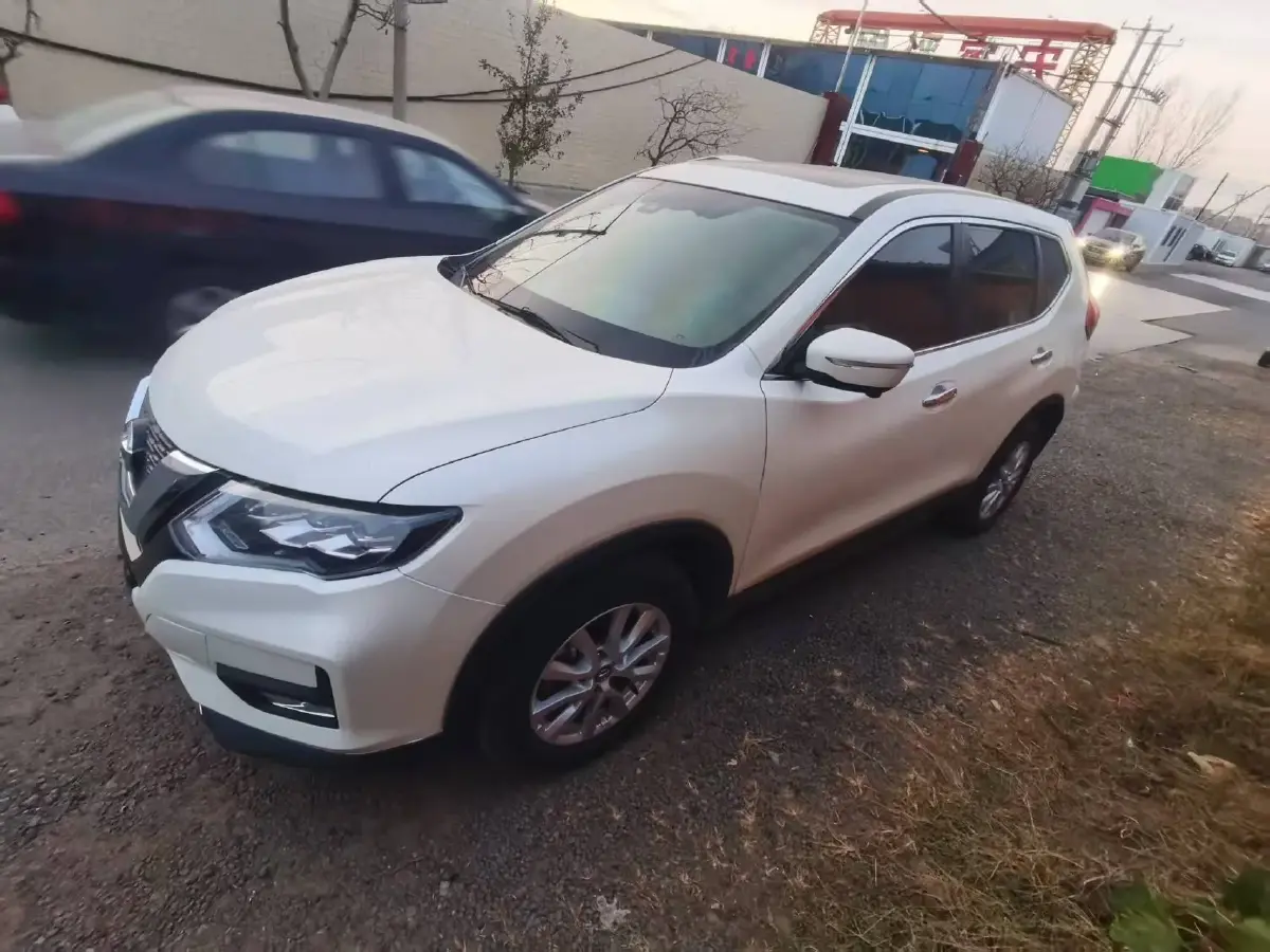 2022 Nissan X-Trail 2.0L 151HP L4 CVT