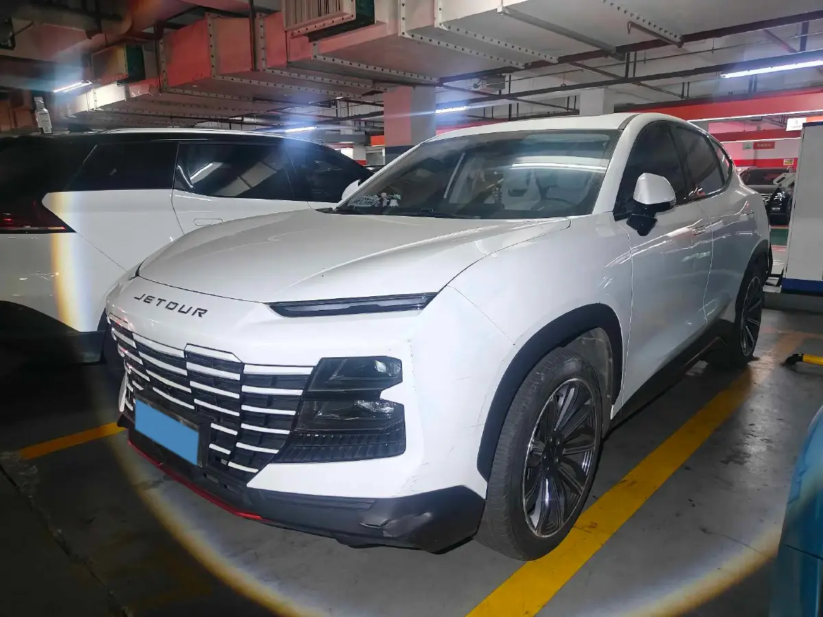 2022 Jetour DASHING 1.6T 197HP L4 7DCT