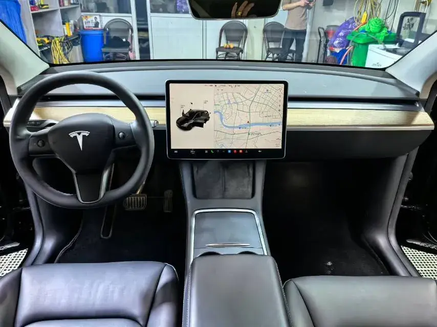 2022 TESLA MODEL thumbnail 4