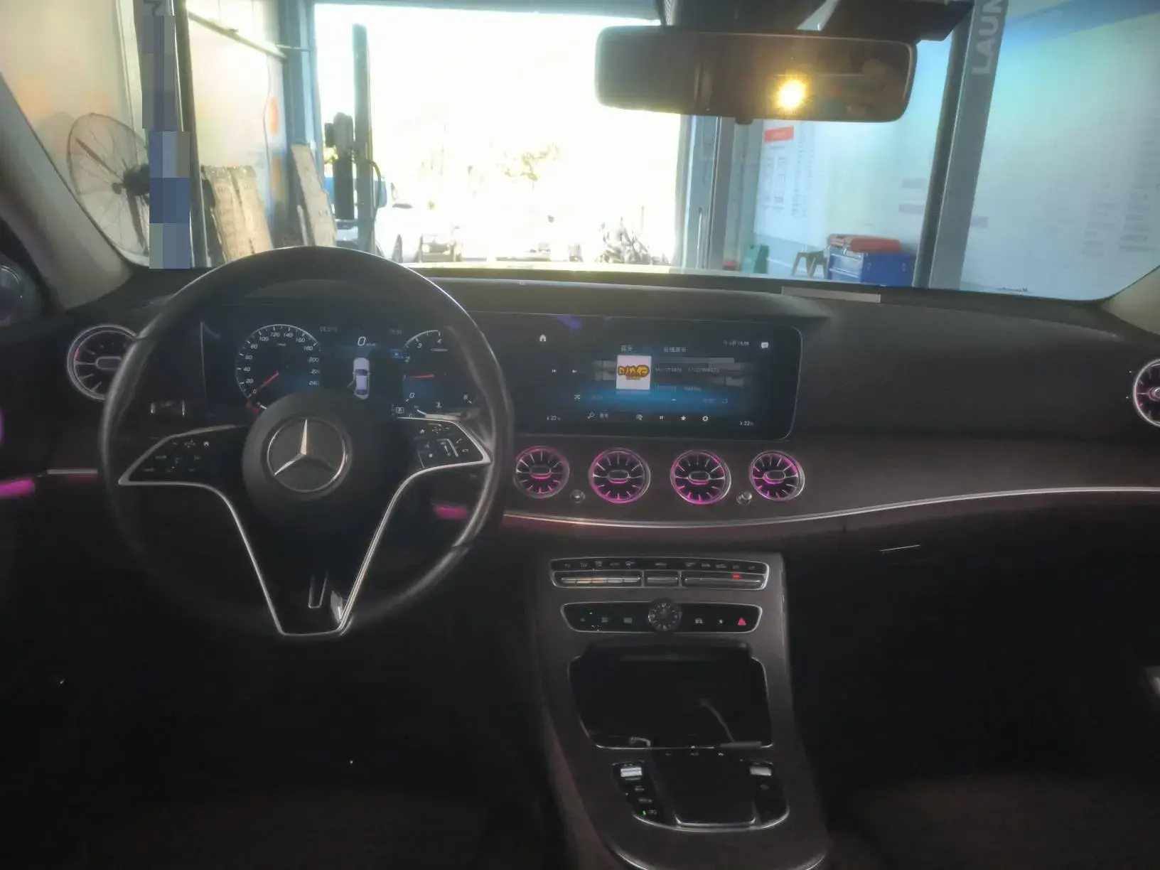 2022 MERCEDES-BENZ E thumbnail 3