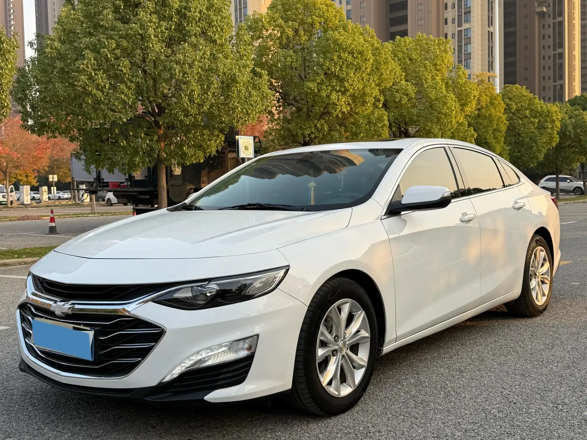 2020 CHEVROLET MALIBU view 1
