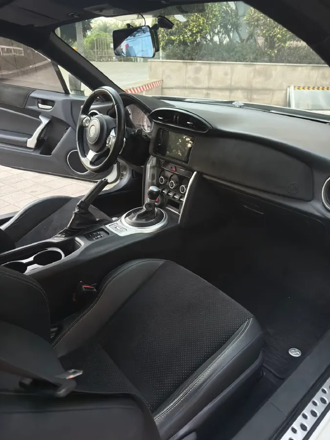 2019 Toyota 86 2.0L 200HP H4 6AT,autocango,china used car exporter,china ev exporter,chinese used car exporter,chinese used ev exporter