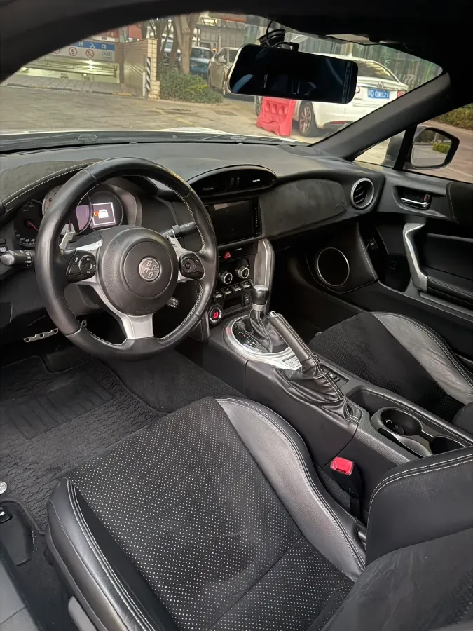 2019 Toyota 86 2.0L 200HP H4 6AT,autocango,china used car exporter,china ev exporter,chinese used car exporter,chinese used ev exporter