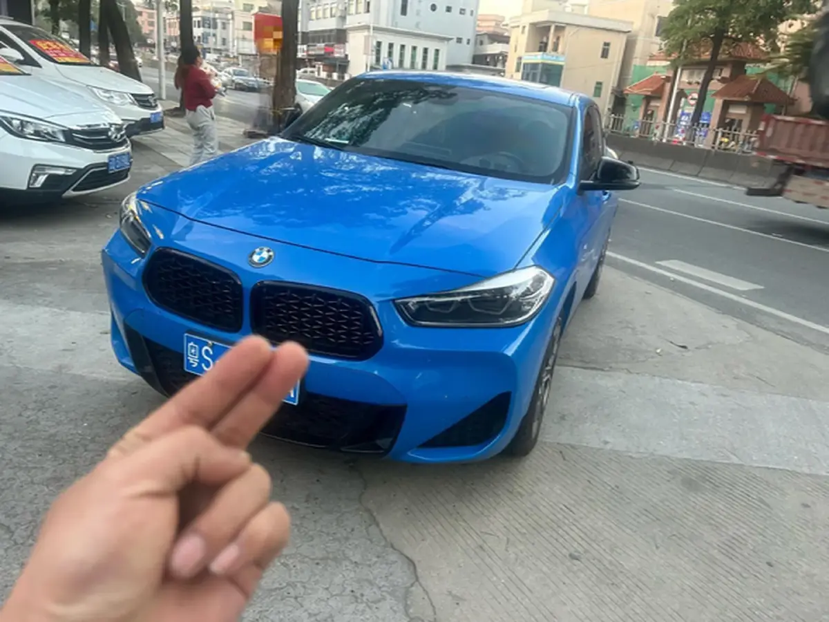 2022 BMW X2 2.0T 192HP L4 7DCT