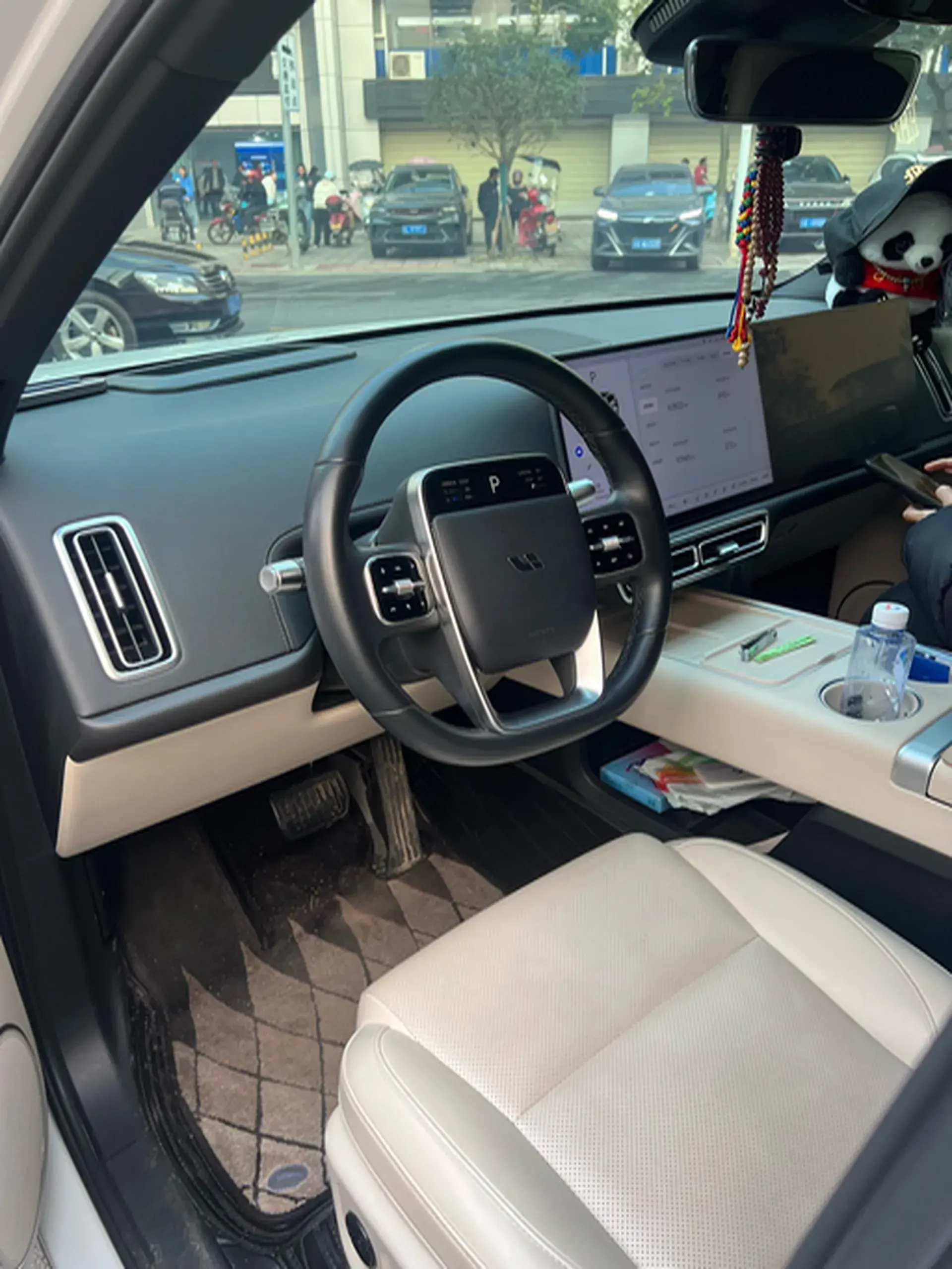 2024 LI L6 thumbnail 4