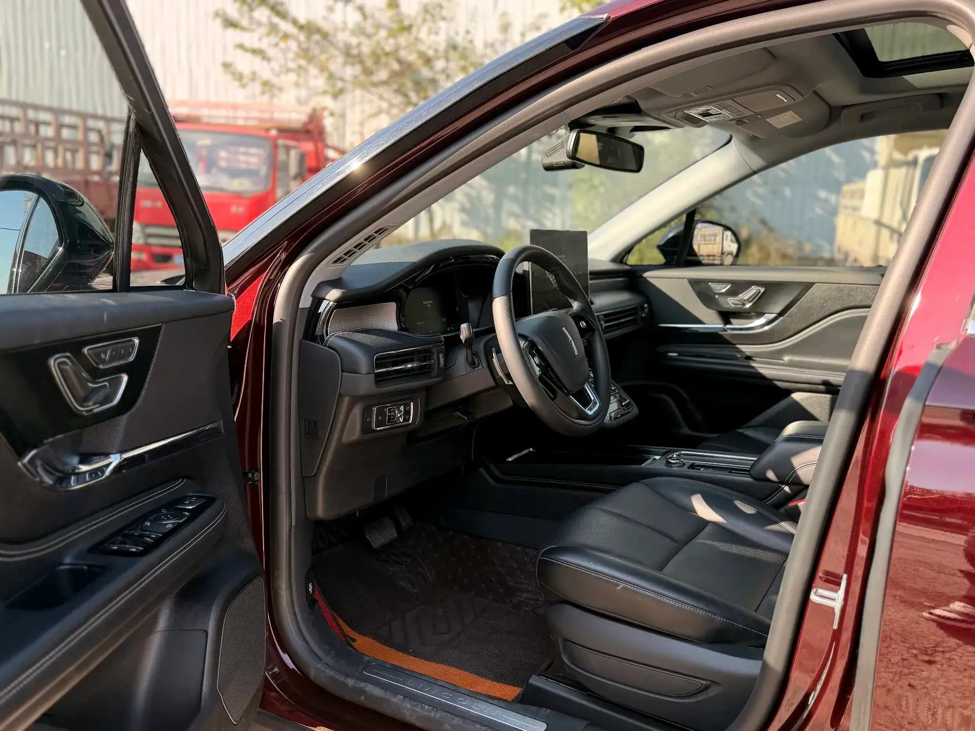 2022 LINCOLN CORSAIR thumbnail 3