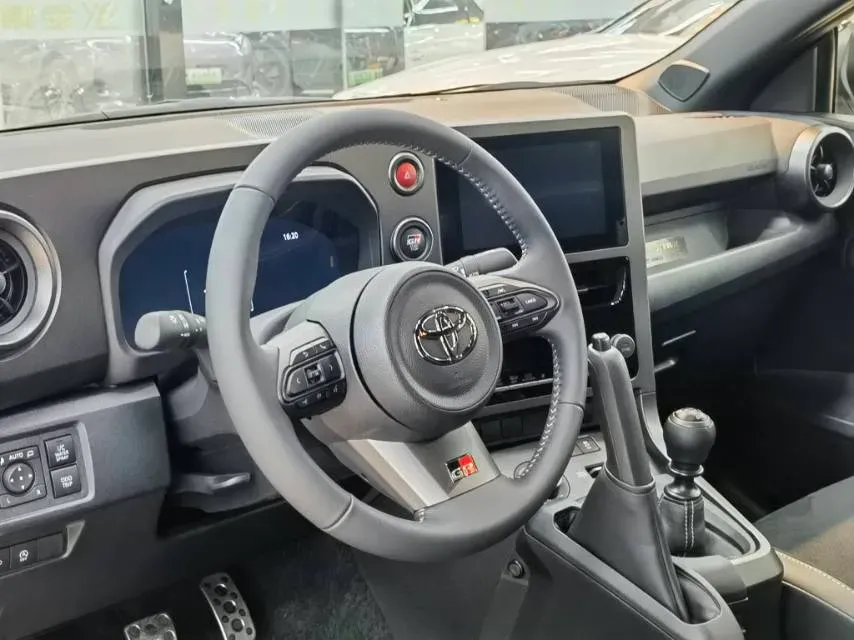2025 Toyota GR YARIS 1.6T 280HP L3 6MT,autocango,china used car exporter,china ev exporter,chinese used car exporter,chinese used ev exporter