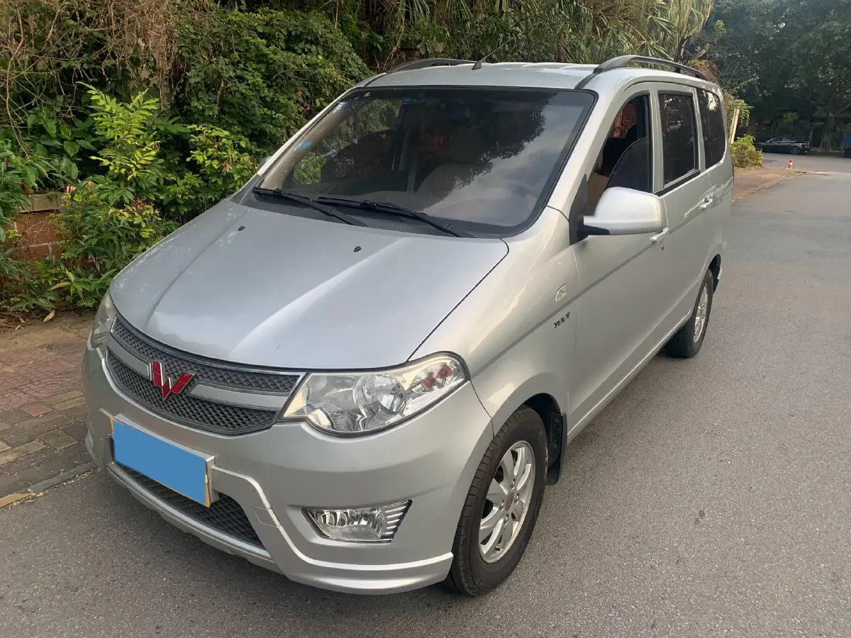 2016 WuLing HongGuang 1.5L 112HP L4 5MT