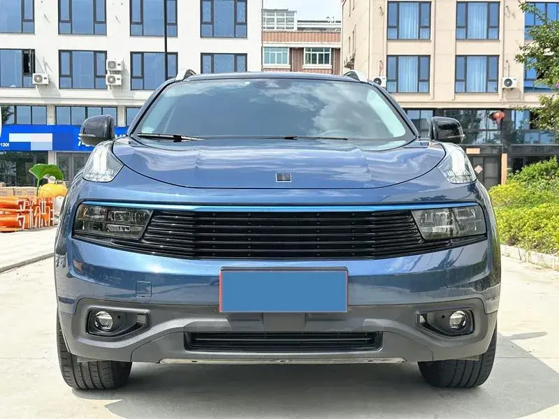 2019 LYNK&CO 01 thumbnail 2