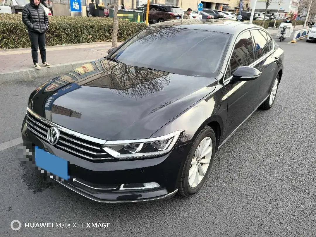 2019 VOLKSWAGEN MAGOTAN view 1