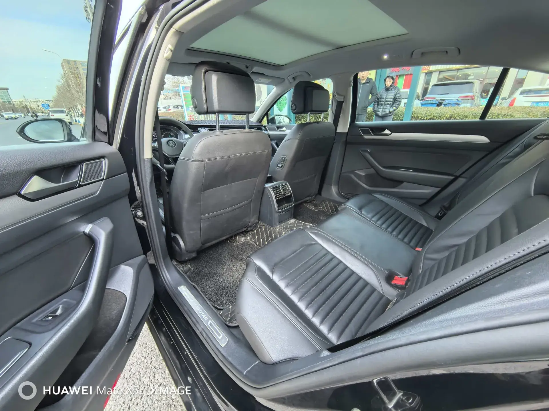 2019 VOLKSWAGEN MAGOTAN thumbnail 3