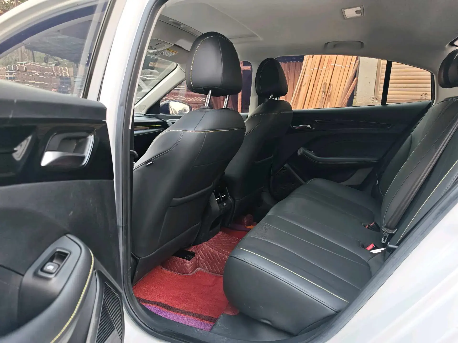 2021 ROEWE I5 thumbnail 4