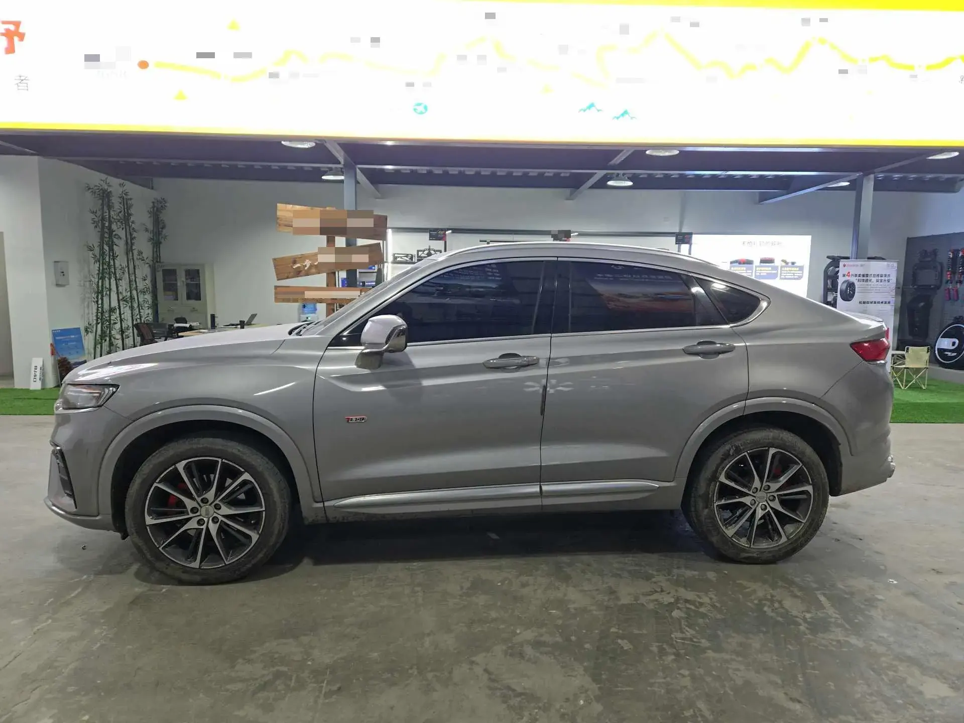 2019 GEELY TUGELLA thumbnail 3