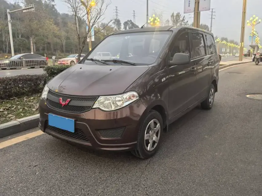 2020 WuLing HongGuang 1.2L 76HP L4 5MT