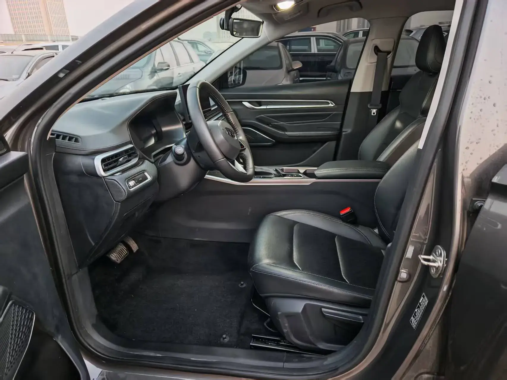 2023 GEELY EMGRAND thumbnail 3