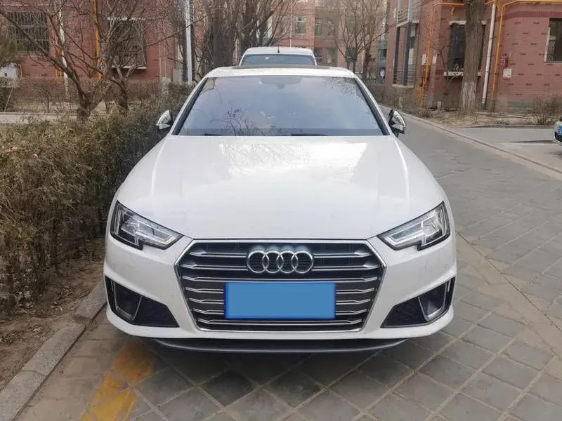 2019 AUDI A4L thumbnail 2
