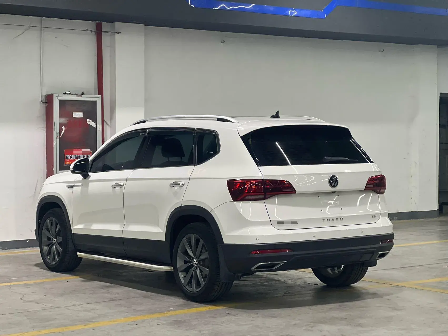 2022 VOLKSWAGEN THARU thumbnail 4