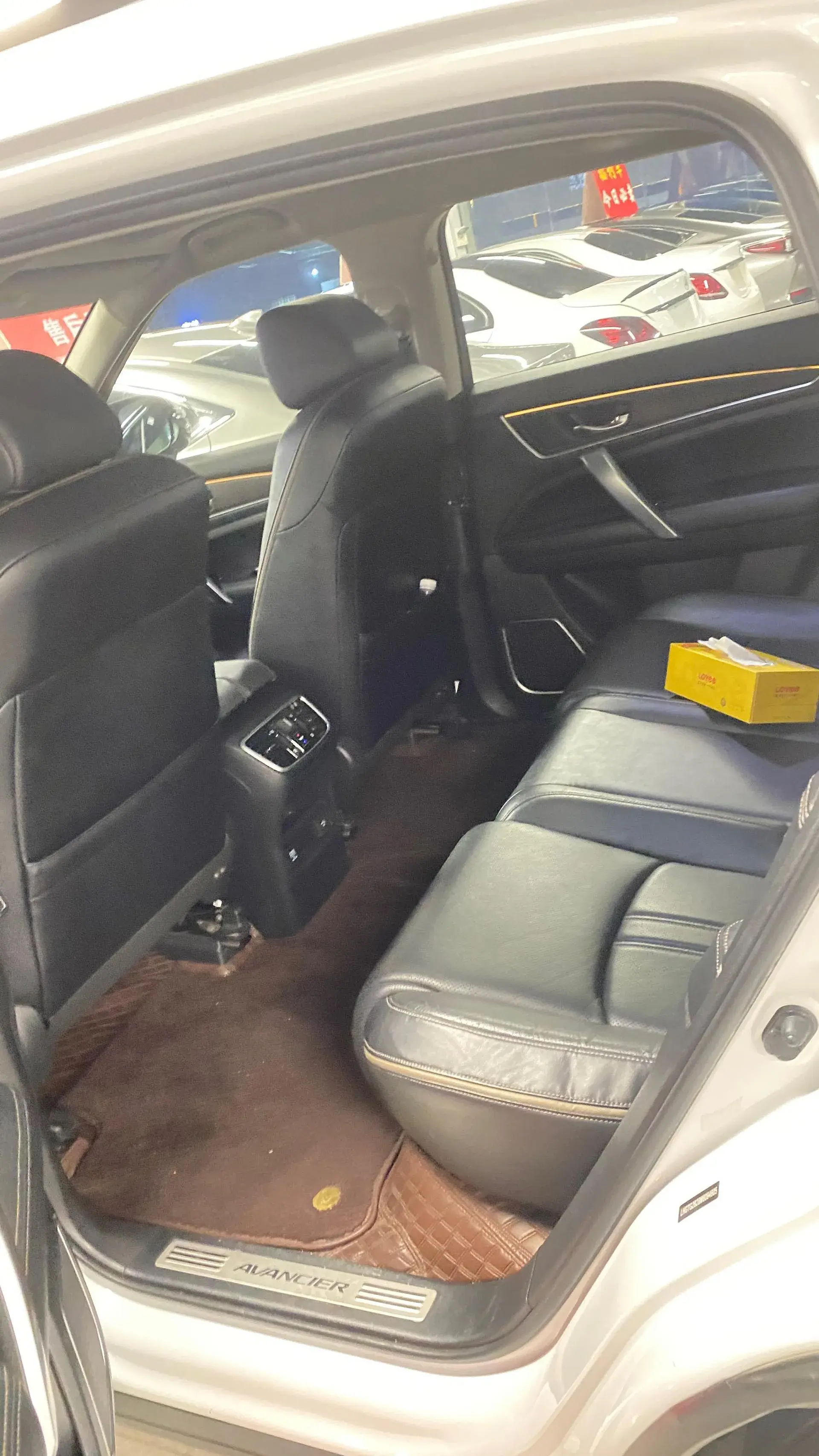 2020 HONDA AVANCIER thumbnail 4