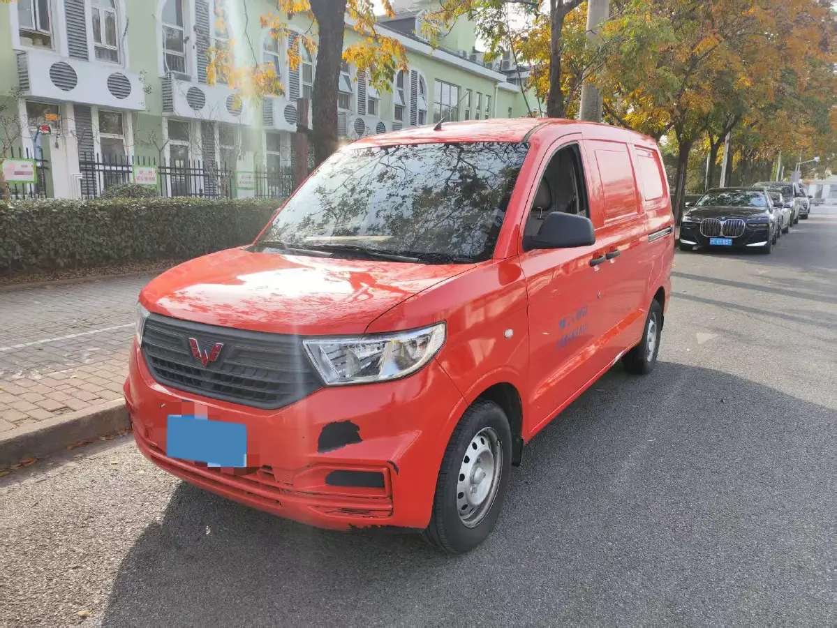 2022 WuLing HongGuang V 1.5L 99HP L4 6MT