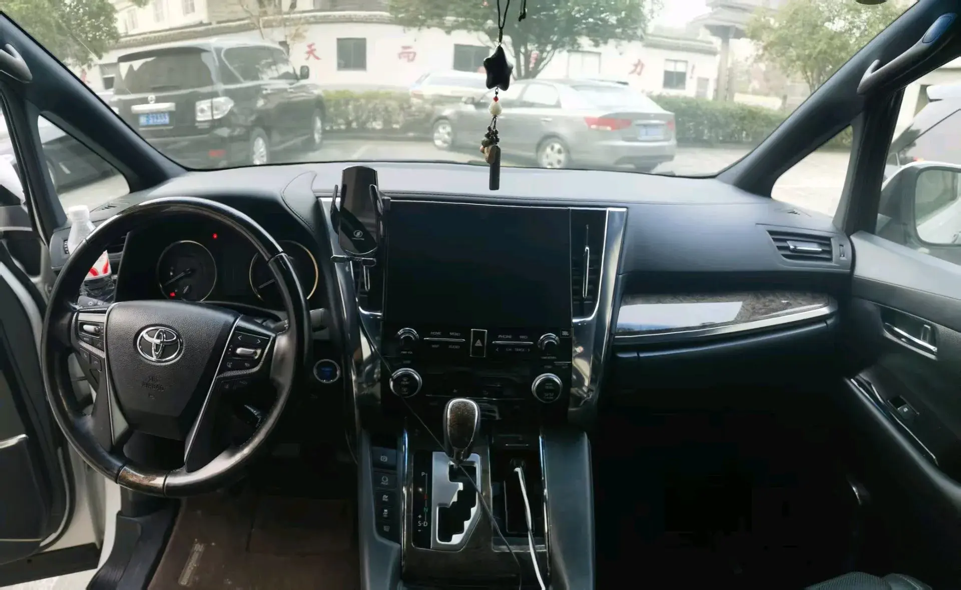 2020 TOYOTA VELLFIRE thumbnail 4