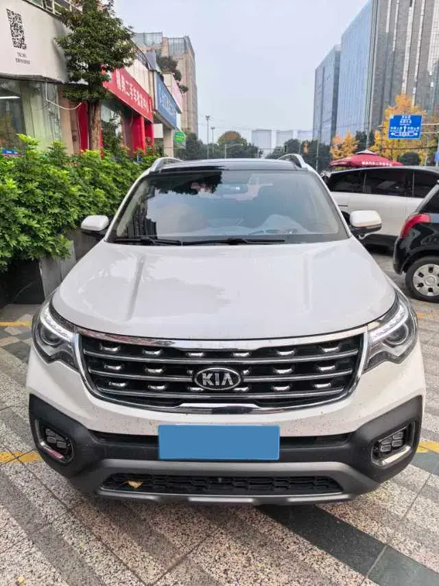 2018 KIA SPORTAGE thumbnail 3