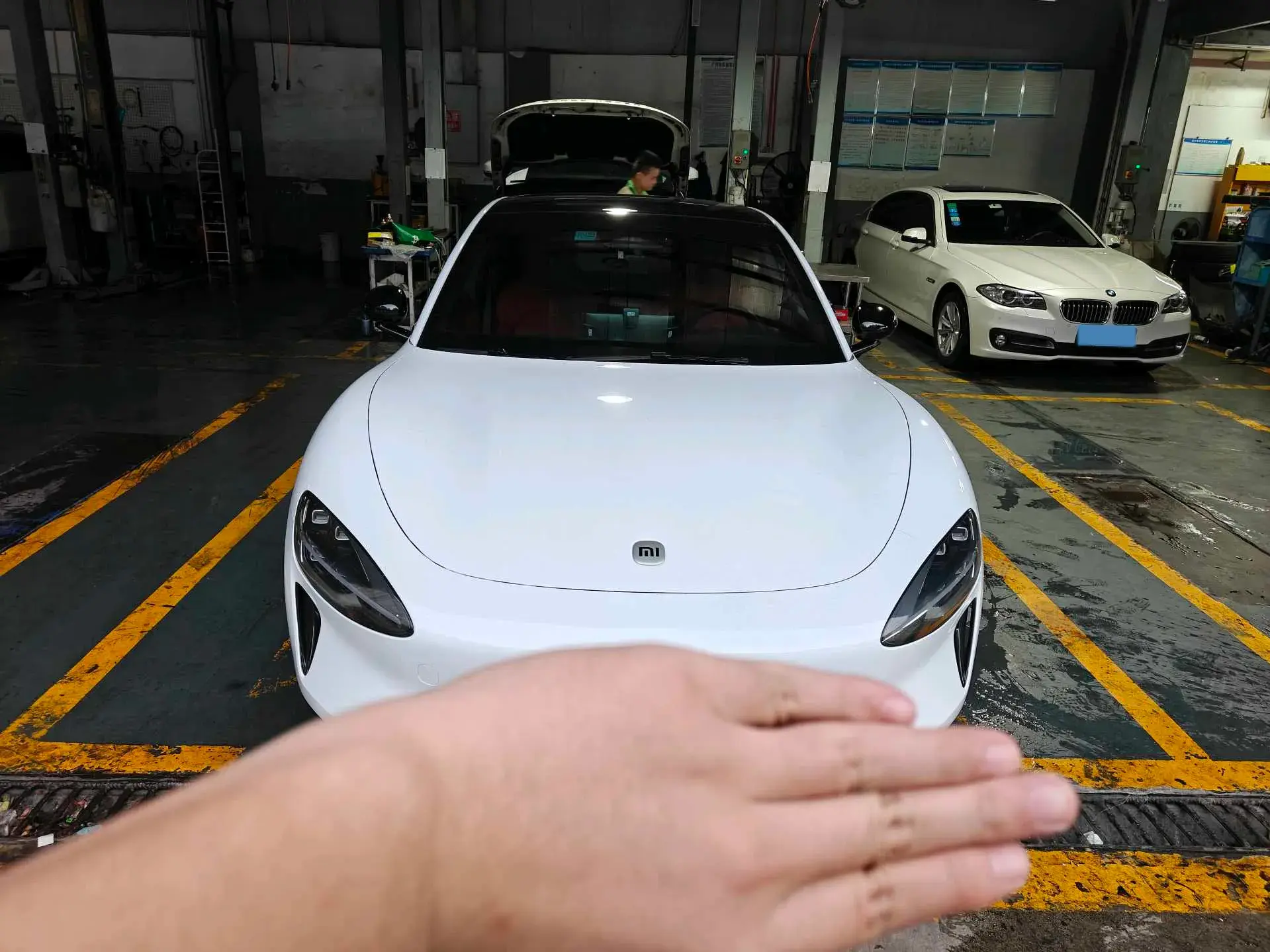 2024 MI SU7 thumbnail 3