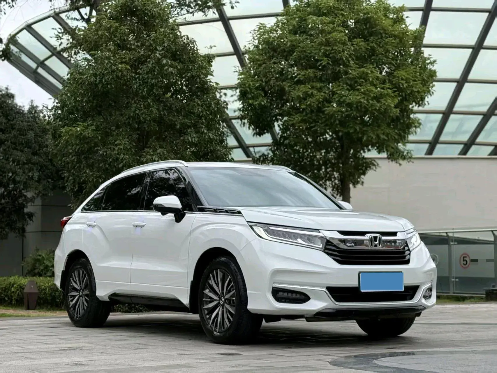 2020 HONDA AVANCIER thumbnail 3