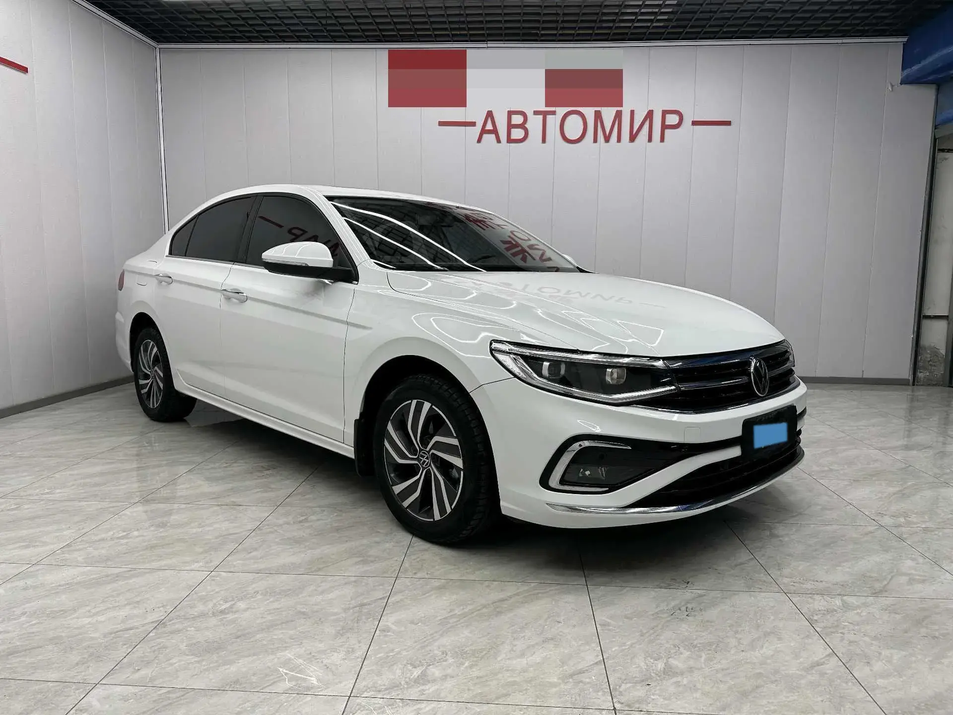 2023 VOLKSWAGEN BORA thumbnail 2