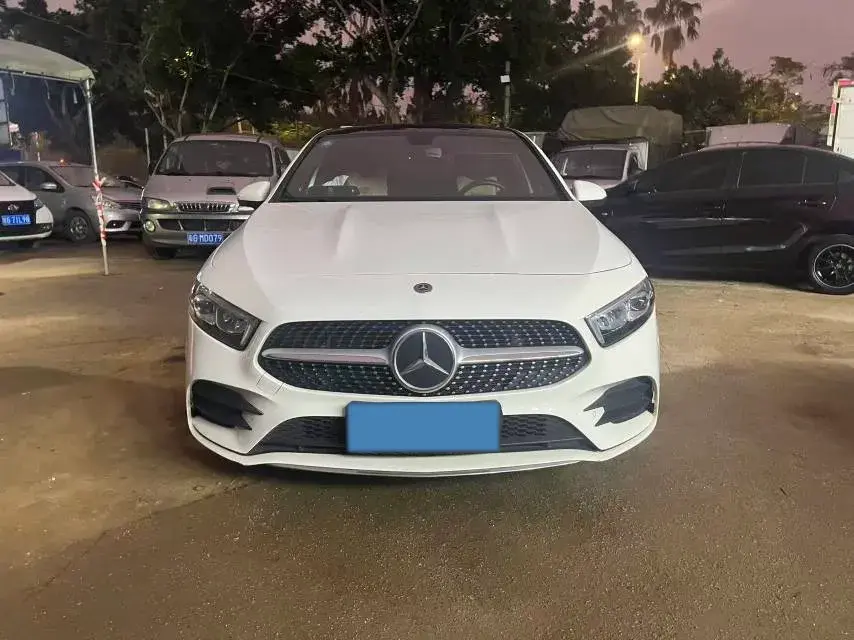 2020 MERCEDES-BENZ A thumbnail 2