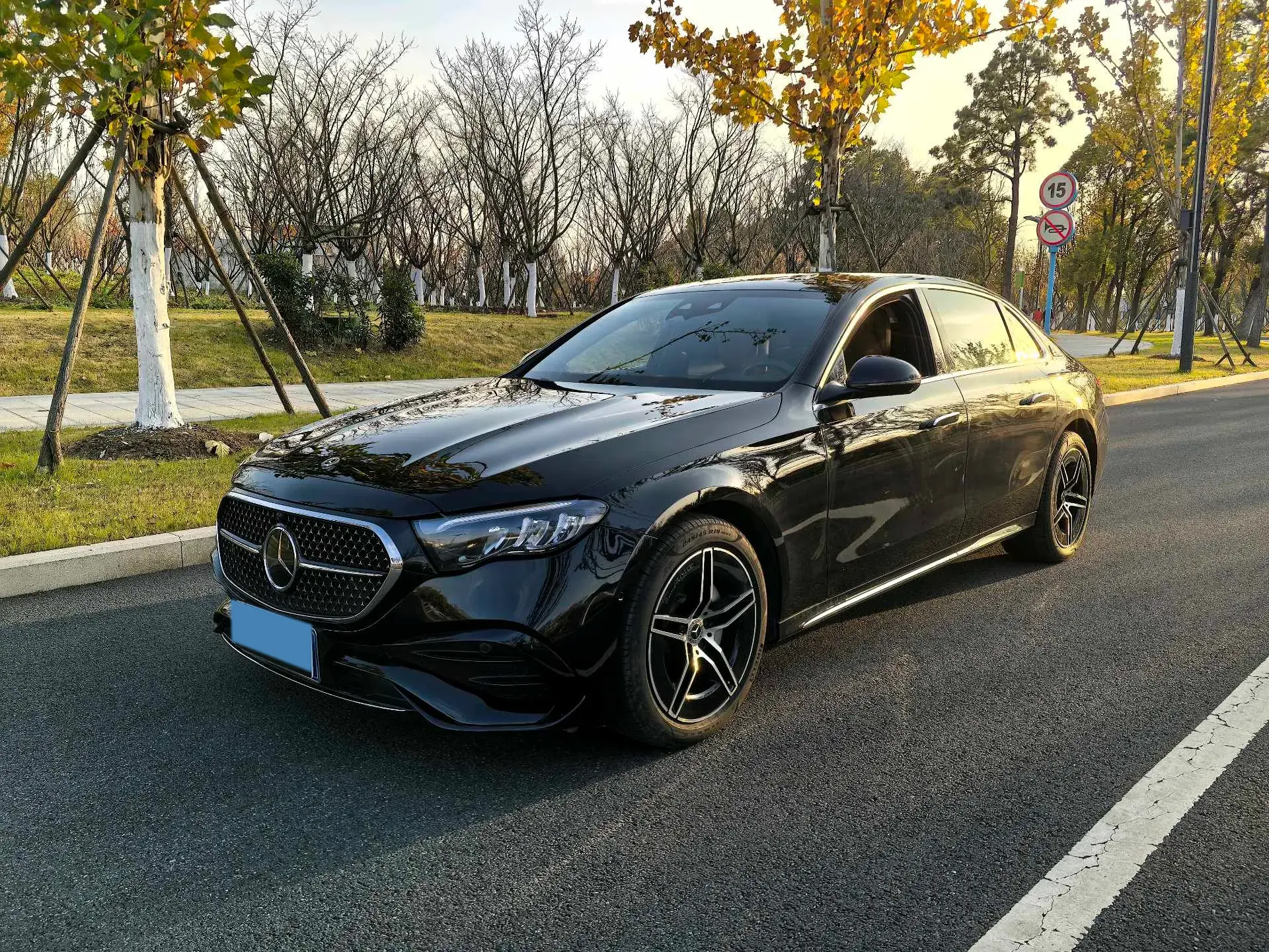 2024 MERCEDES-BENZ E view 1