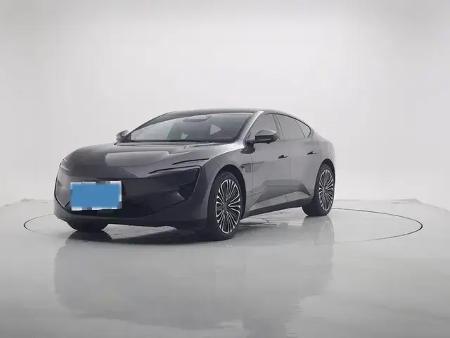 2025 Avatr 12 1.5T 156HP L4 REEV 39.05KWH