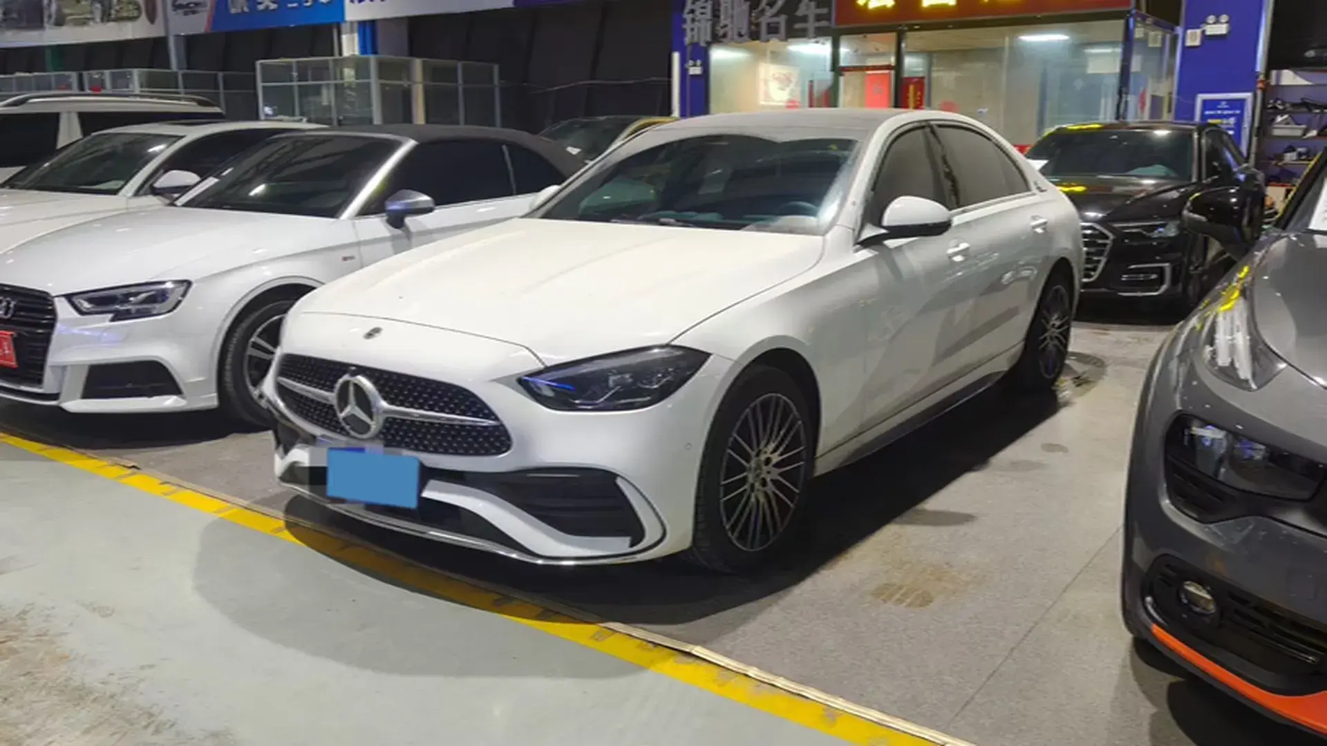 2025 MERCEDES-BENZ C view 1