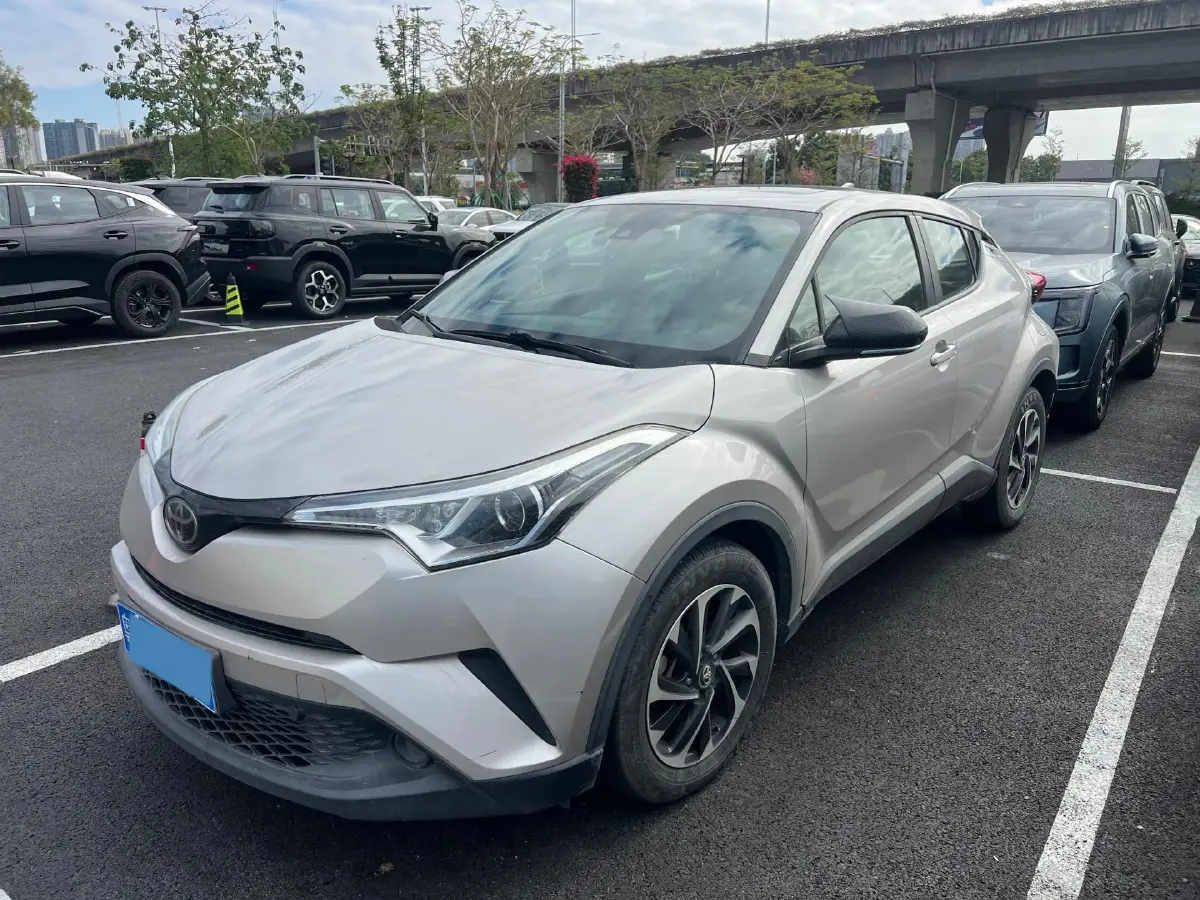 2018 Toyota C-HR 2.0L 171HP L4 CVT