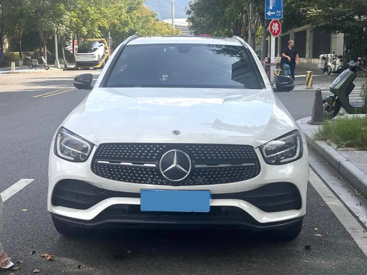 2021 Mercedes-Benz GLC Class 2.0T 197HP L4 9AT,autocango,china used car exporter,china ev exporter,chinese used car exporter,chinese used ev exporter