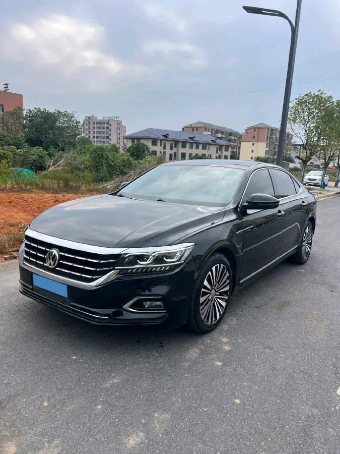 2020 Volkswagen Passat 2.0T 186HP L4 7DCT