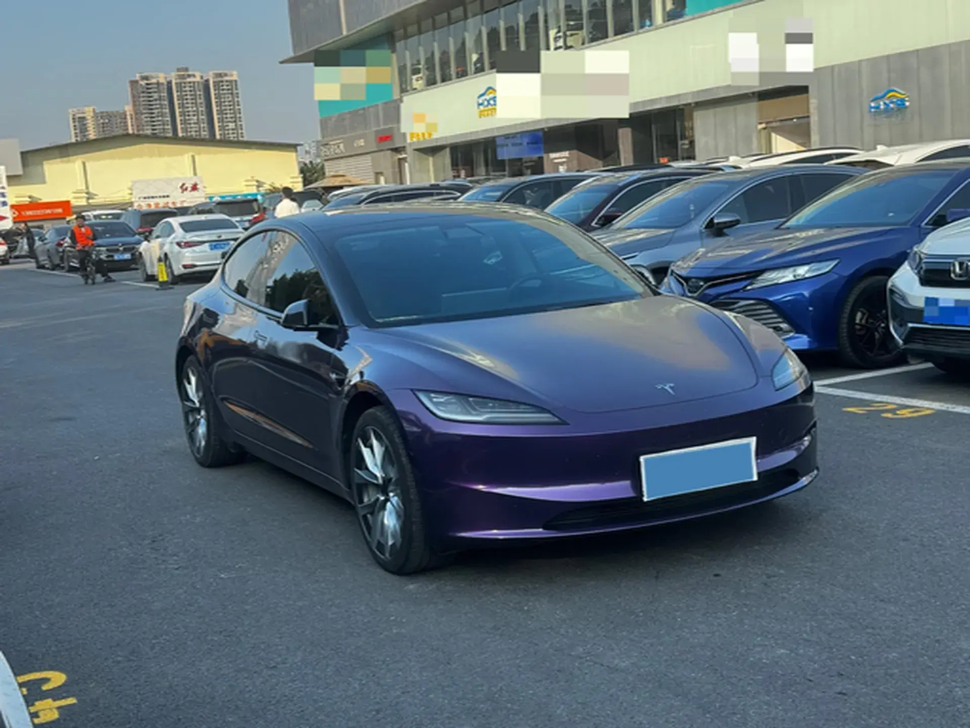 2023 TESLA MODEL thumbnail 3