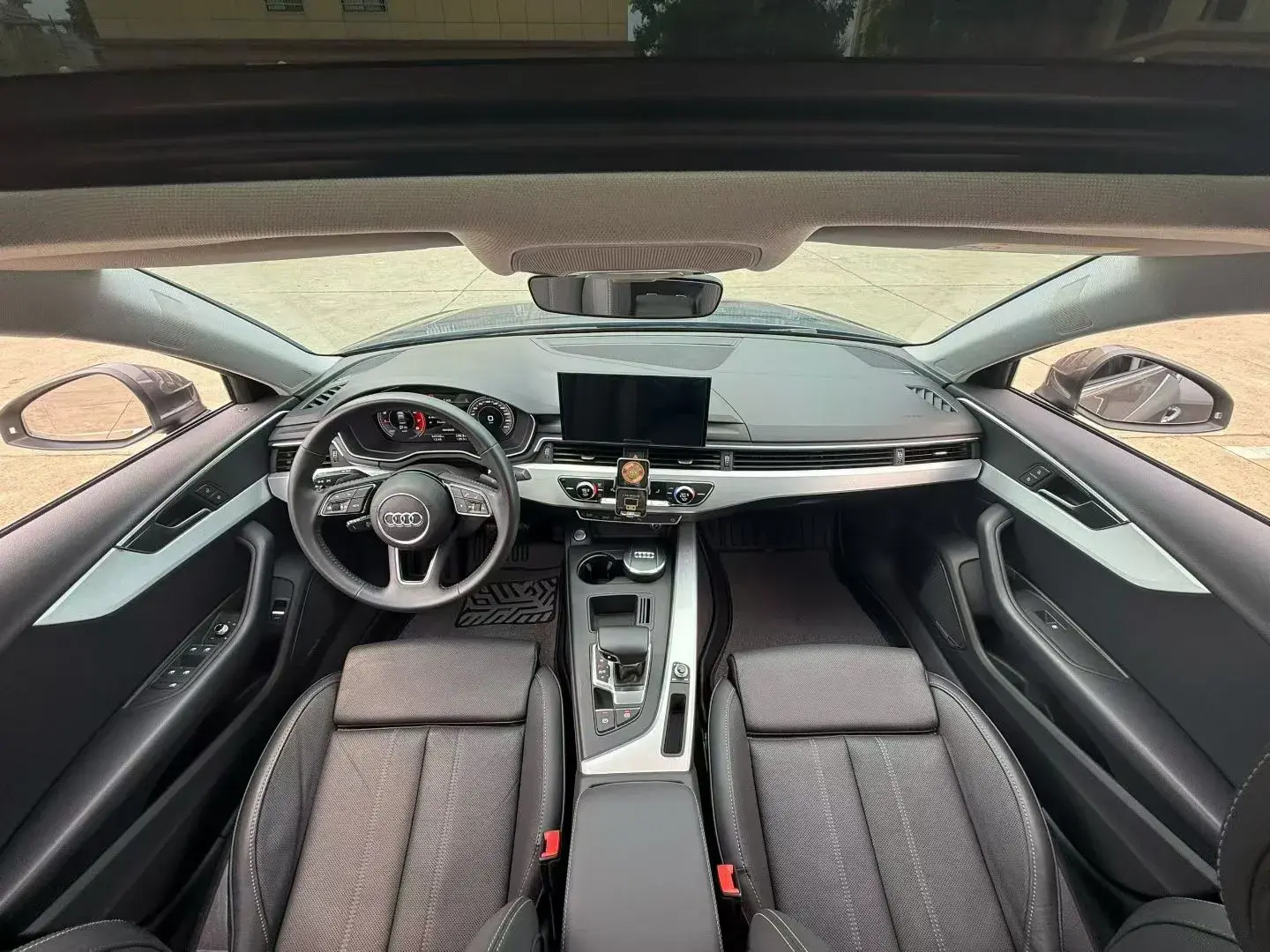 2020 AUDI A4L thumbnail 4