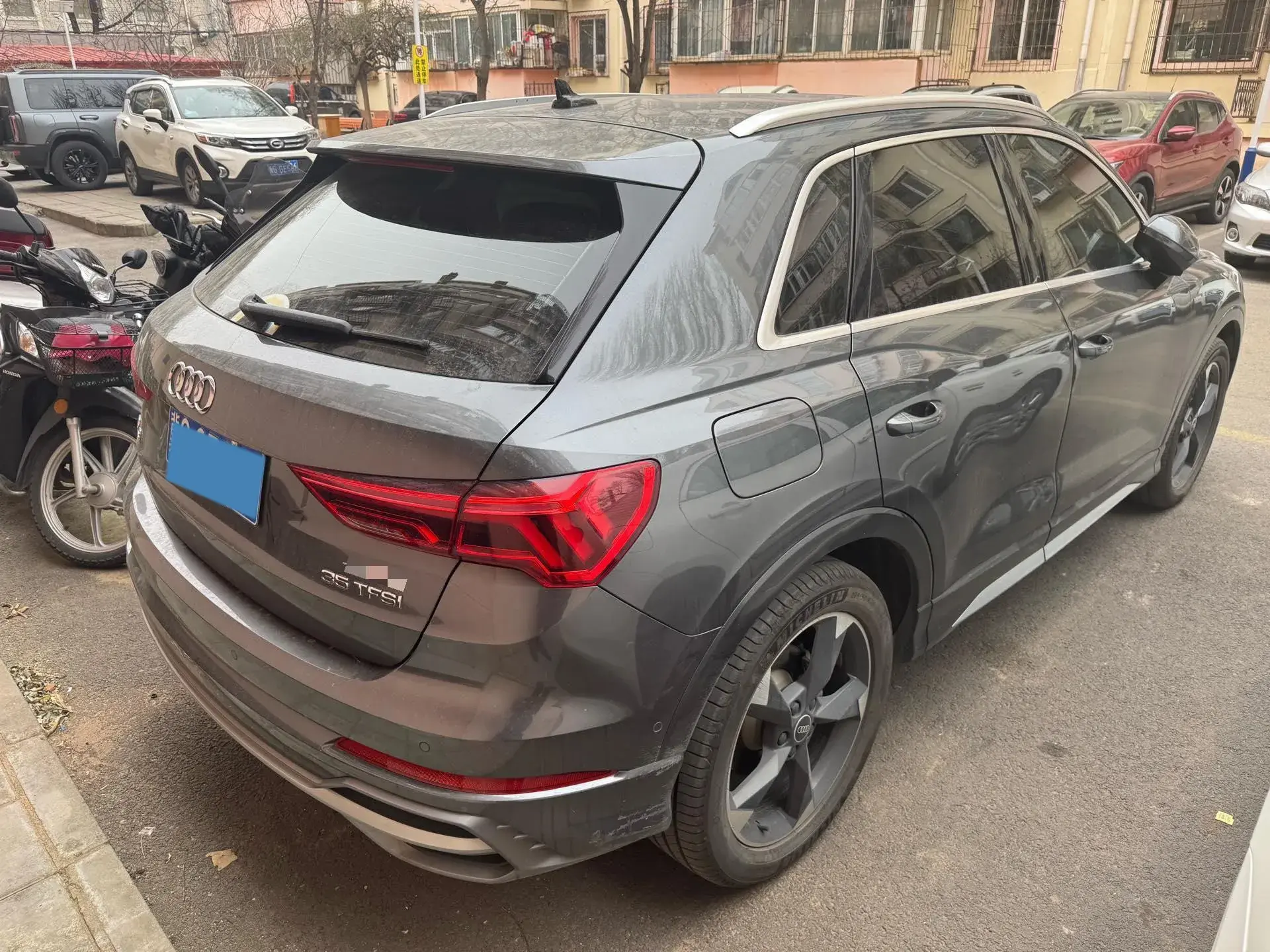 2021 AUDI Q3 thumbnail 2