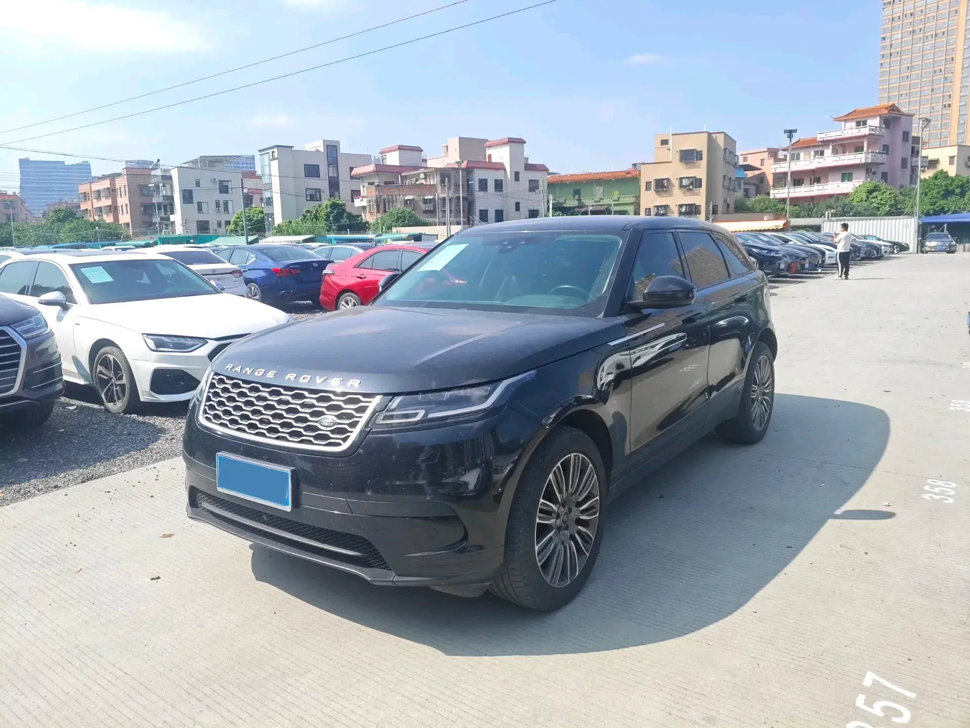 2018 LAND ROVER view 1