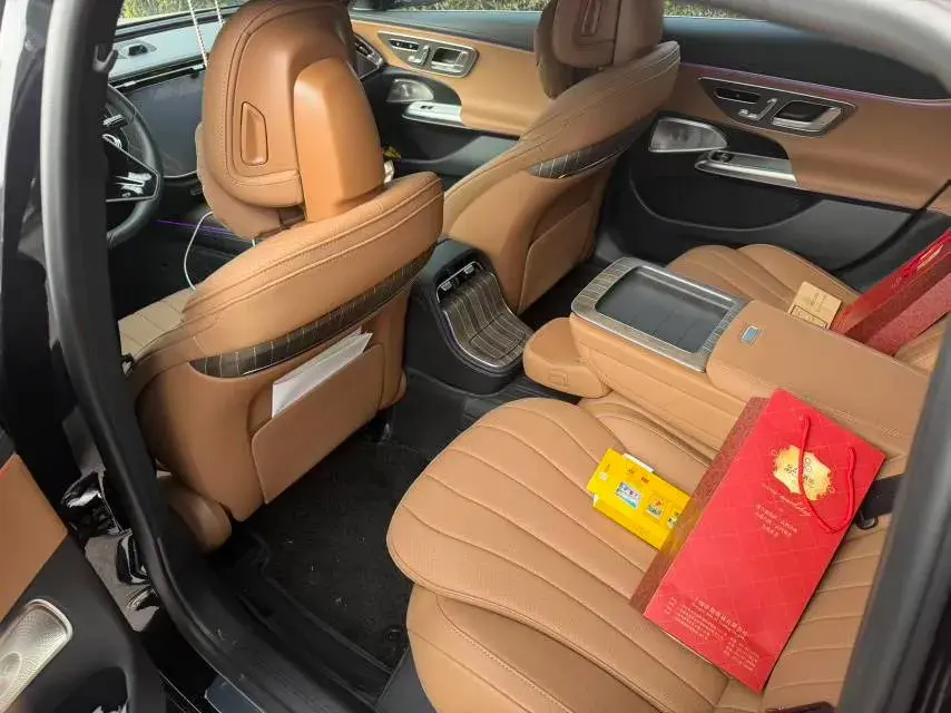 2025 MERCEDES-BENZ E thumbnail 3