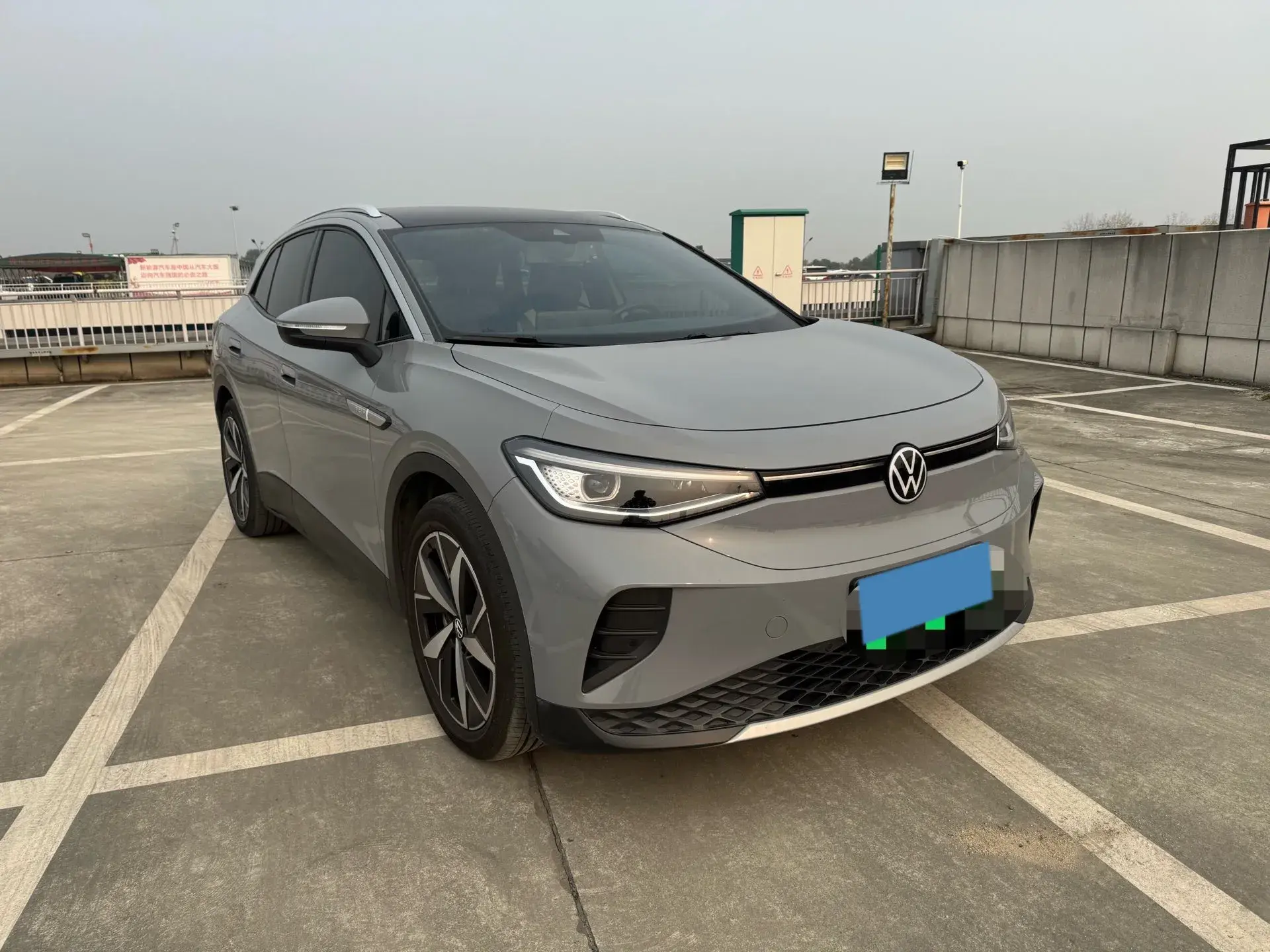 2021 VOLKSWAGEN ID.4 thumbnail 3