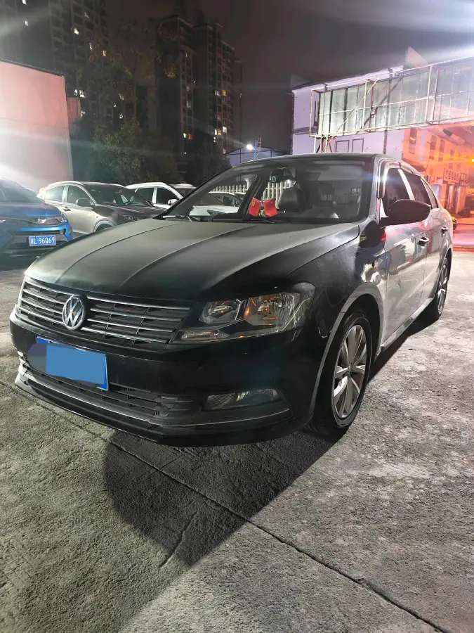2017 Volkswagen Lavida 1.6L 110HP L4 6AT