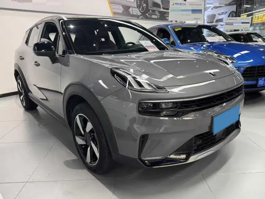 2020 LYNK&CO 06 thumbnail 3
