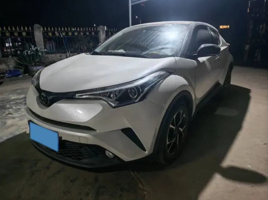2020 Toyota C-HR 2.0L 171HP L4 CVT