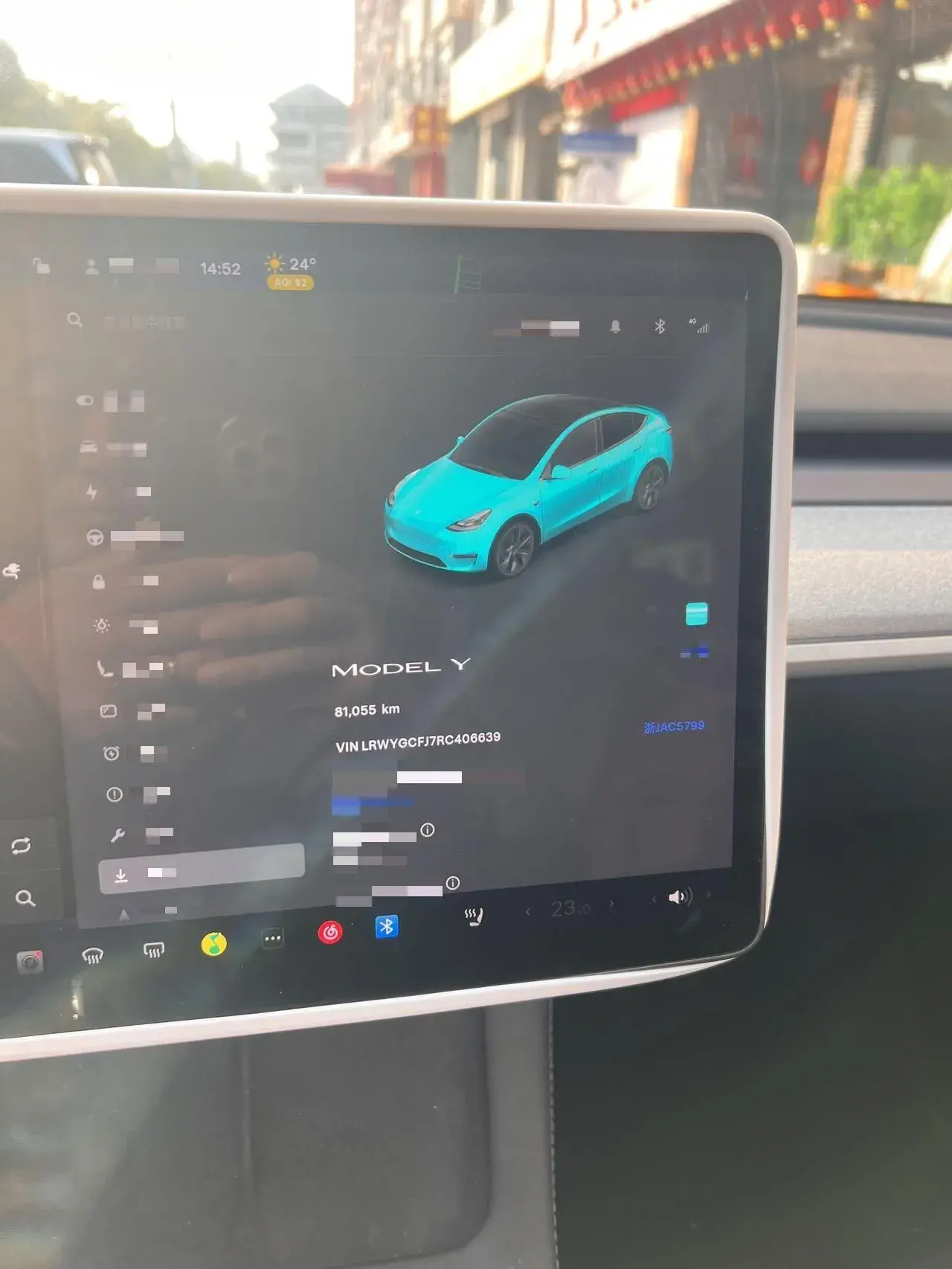 2023 TESLA MODEL thumbnail 3