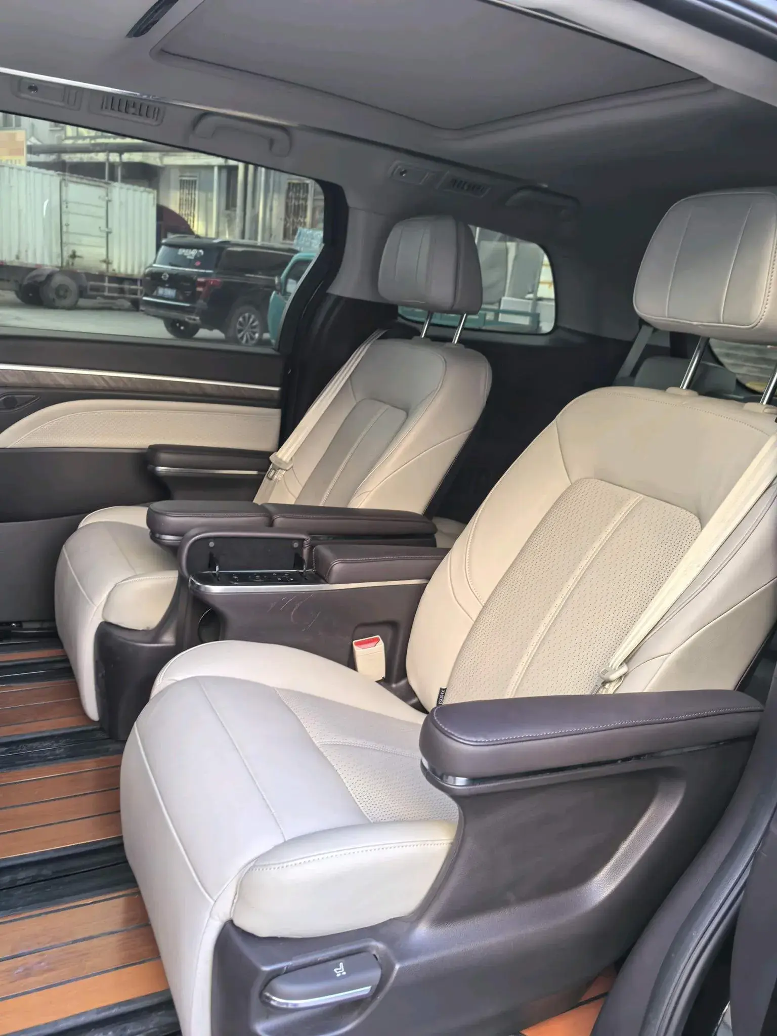 2021 GAC TRUMPCHI thumbnail 3